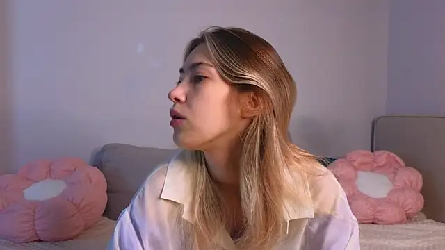 AngelicRice online show from October 6, 2025, 11:18 am