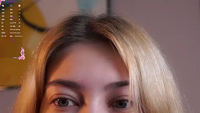 AngelicRice online show from April 15, 2026, 1:18 pm