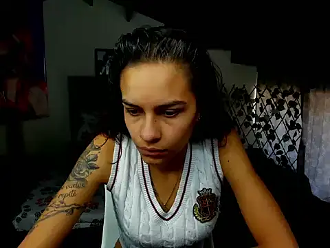 Skylovershot online show from November 27, 2025, 1:46 pm