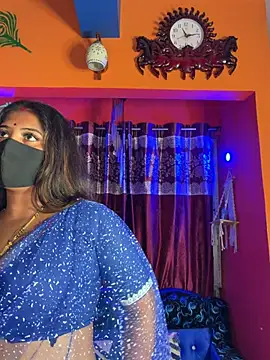 Snapshot of V-Hot-Sweti chatting on June 6, 2026, 5:39 pm V-Hot-Sweti online show from June 6, 2026, 5:39 pm