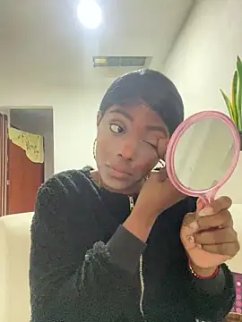 zaracollins01 online show from September 20, 2025, 3:13 pm