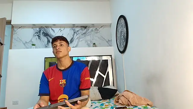 GRETTY BOYS online show from September 10, 2025, 1:16 am