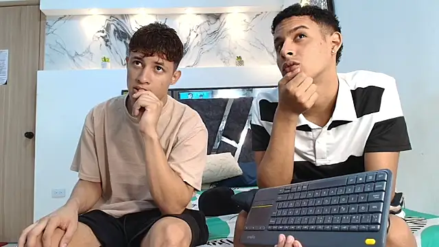 GRETTY BOYS online show from October 22, 2025, 7:19 am