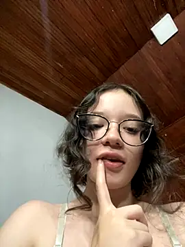 sukubo   online show from December 2, 2025, 7:36 am