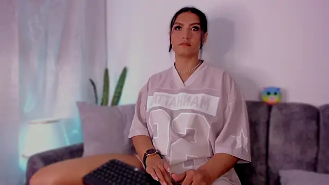 samiradoll online show from March 20, 2026, 3:33 am