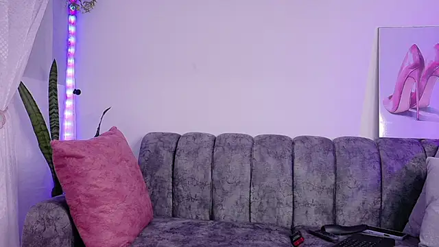 samiradoll online show from June 1, 2026, 4:36 am