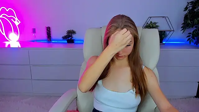 Snapshot of MilaAddams chatting on October 5, 2025, 5:39 am MilaAddams online show from October 5, 2025, 5:39 am