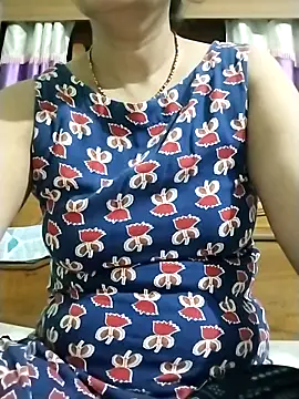 Snapshot of NehaQn chatting on September 14, 2025, 1:43 pm NehaQn online show from September 14, 2025, 1:43 pm