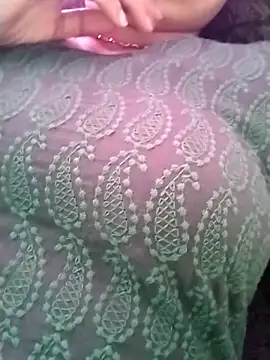 Snapshot of NehaQn chatting on September 17, 2025, 9:00 am NehaQn online show from September 17, 2025, 9:00 am