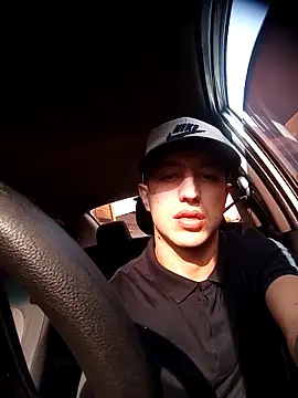 DebutingPathway online show from September 14, 2025, 12:48 pm