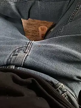 Pedro98801 online show from December 16, 2025, 9:53 pm