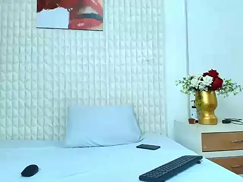 LuigiMarchetti online show from October 11, 2025, 7:45 pm