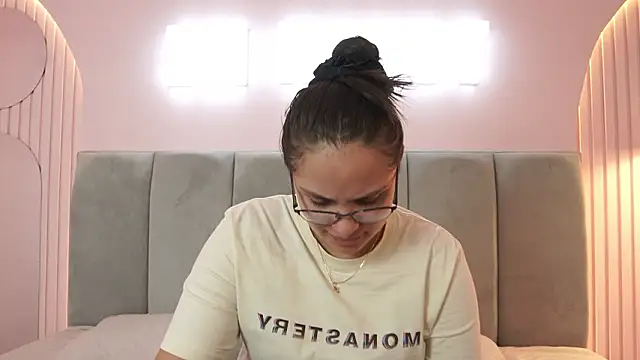 Tayler Kim online show from January 31, 2026, 8:07 pm