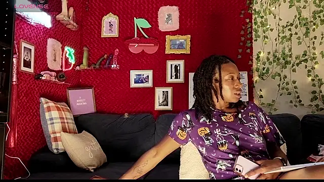 MarleyAquafina online show from September 21, 2025, 2:13 am