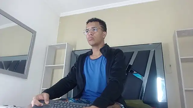 aston xvera online show from November 11, 2025, 1:00 pm