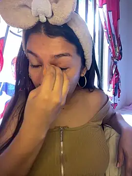  Chloe Smith online show from April 21, 2026, 5:06 pm