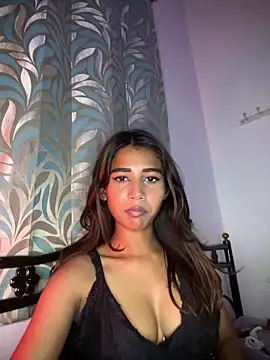 STRIP GLOW online show from March 18, 2026, 6:22 pm