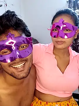 Snapshot of new_coupleee chatting on September 13, 2025, 5:29 am new coupleee online show from September 13, 2025, 5:29 am