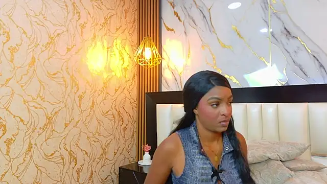 JanneCooper online show from April 8, 2026, 7:47 pm