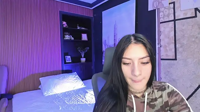 AlliceCopper online show from February 4, 2026, 12:33 pm