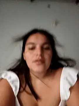 chloe 90 online show from December 14, 2025, 10:25 pm