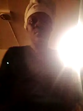 CrunchyxxSexy online show from October 21, 2025, 10:21 pm