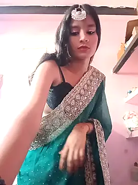 Snapshot of Hot_Mayra_ chatting on September 15, 2025, 5:07 am Hot Mayra  online show from September 15, 2025, 5:07 am