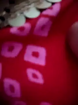 Snapshot of Hot_Mayra_ chatting on October 27, 2025, 7:34 am Hot Mayra  online show from October 27, 2025, 7:34 am