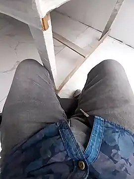 Snapshot of bisexdon chatting on October 22, 2025, 10:37 am bisexdon online show from October 22, 2025, 10:37 am