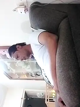 Snapshot of bisexdon chatting on October 31, 2025, 6:25 am bisexdon online show from October 31, 2025, 6:25 am