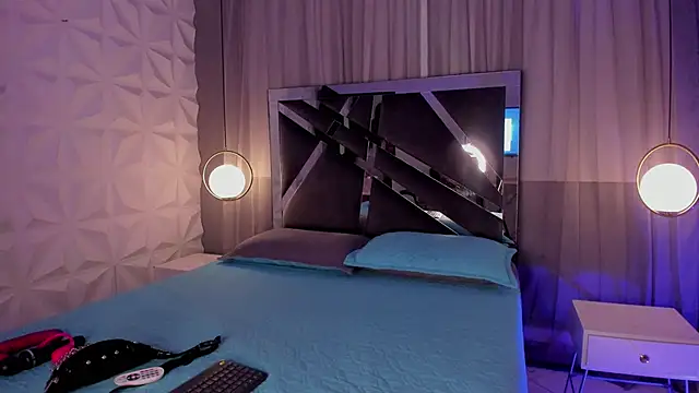 MAGIC TESSA online show from November 24, 2025, 7:24 pm