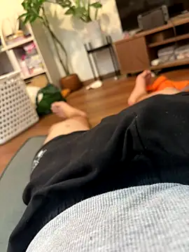 sukebegorilla online show from September 14, 2025, 4:39 pm