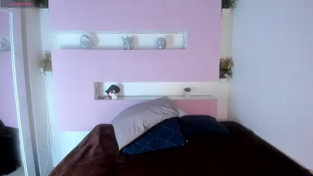 Snapshot of Zairaa_Fox chatting on September 17, 2025, 7:59 pm Zairaa Fox online show from September 17, 2025, 7:59 pm