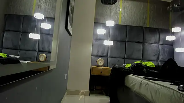 HunterHeat  online show from September 20, 2025, 11:33 am