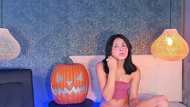 Snapshot of zorre_ chatting on October 25, 2025, 6:02 pm zorre online show from October 25, 2025, 6:02 pm
