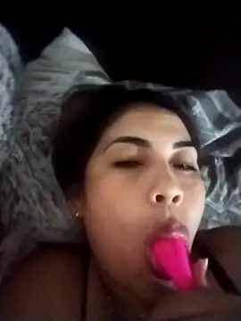 Snapshot of Camila_latina_0 chatting on March 14, 2026, 5:02 am Camila latina 0 online show from March 14, 2026, 5:02 am