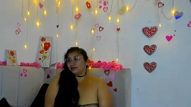 Snapshot of milf_latinn chatting on October 2, 2025, 4:58 pm milf latinn online show from October 2, 2025, 4:58 pm