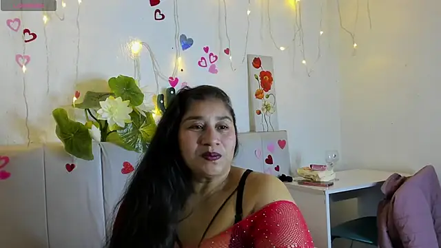 Snapshot of milf_latinn chatting on October 24, 2025, 1:07 pm milf latinn online show from October 24, 2025, 1:07 pm