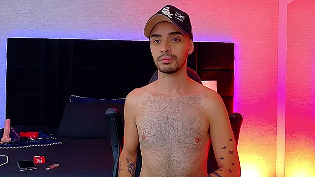 Snapshot of HairyDiamond_ chatting on September 23, 2025, 2:03 am HairyDiamond  online show from September 23, 2025, 2:03 am