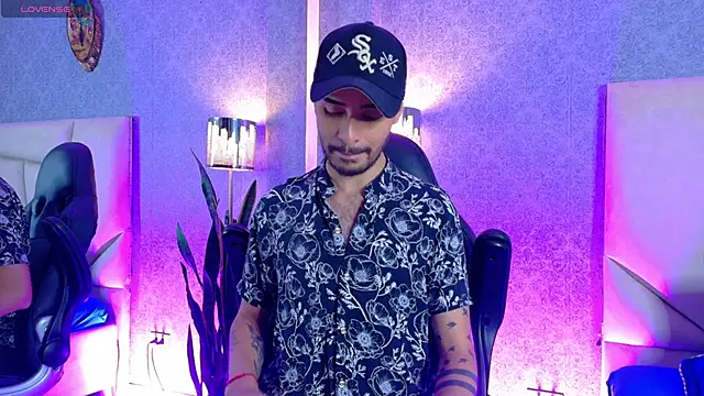 Snapshot of HairyDiamond_ chatting on September 29, 2025, 12:05 am HairyDiamond  online show from September 29, 2025, 12:05 am