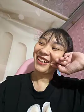 Almond-cute online show from September 21, 2025, 10:28 am