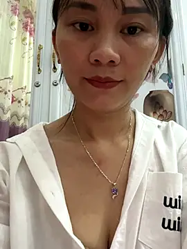 Almond-cute online show from September 23, 2025, 10:51 am