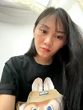 Almond-cute online show from September 24, 2025, 1:14 pm