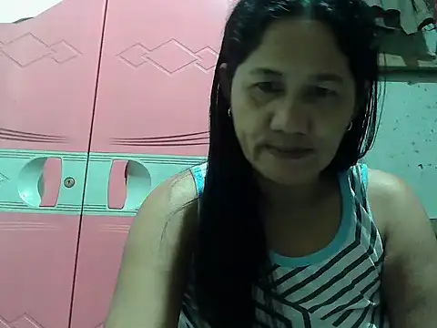 hotmama 063 online show from October 13, 2025, 8:09 pm