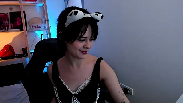 Snapshot of Sima_Wendy chatting on February 6, 2026, 7:12 am Sima Wendy online show from February 6, 2026, 7:12 am