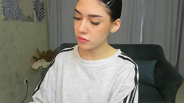 Snapshot of AlicieCarroll chatting on September 25, 2025, 2:04 am AlicieCarroll online show from September 25, 2025, 2:04 am