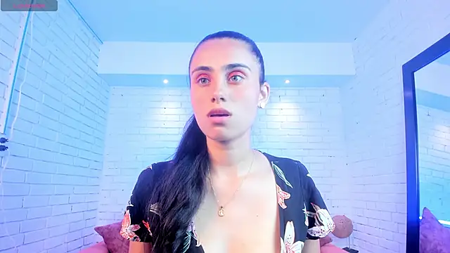 sofiapalacioss online show from November 20, 2025, 7:46 pm