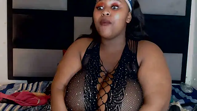 Freaky-boobs online show from December 19, 2025, 10:44 am