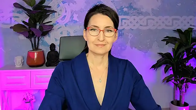 UnaTerra online show from November 15, 2025, 5:05 am