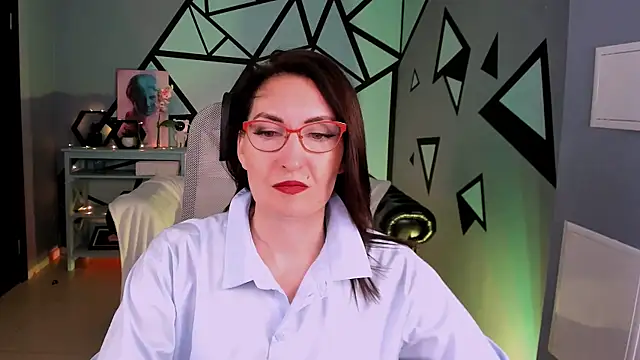 UnaTerra online show from April 3, 2026, 6:11 am